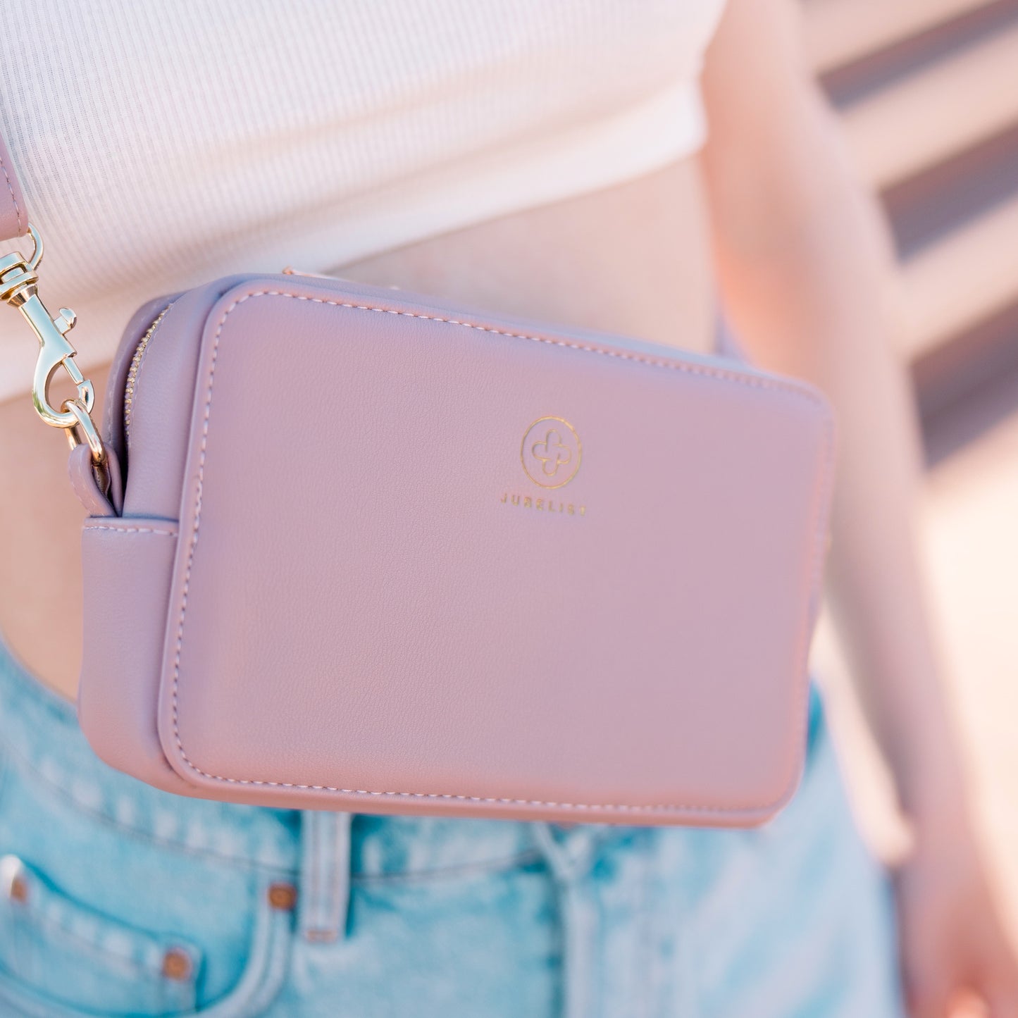 Nahaufnahme der Mini Crossbody JADE
