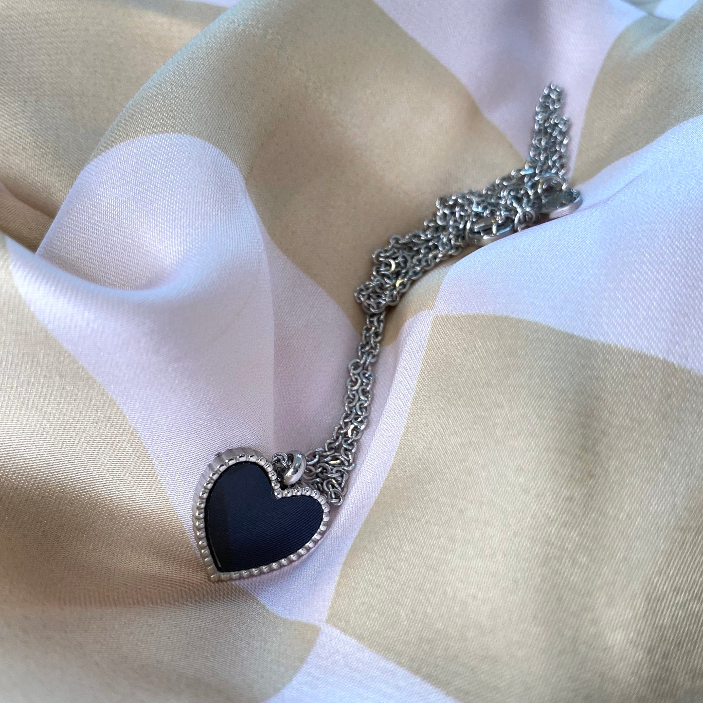 Halskette HEART CLAMSHELL black