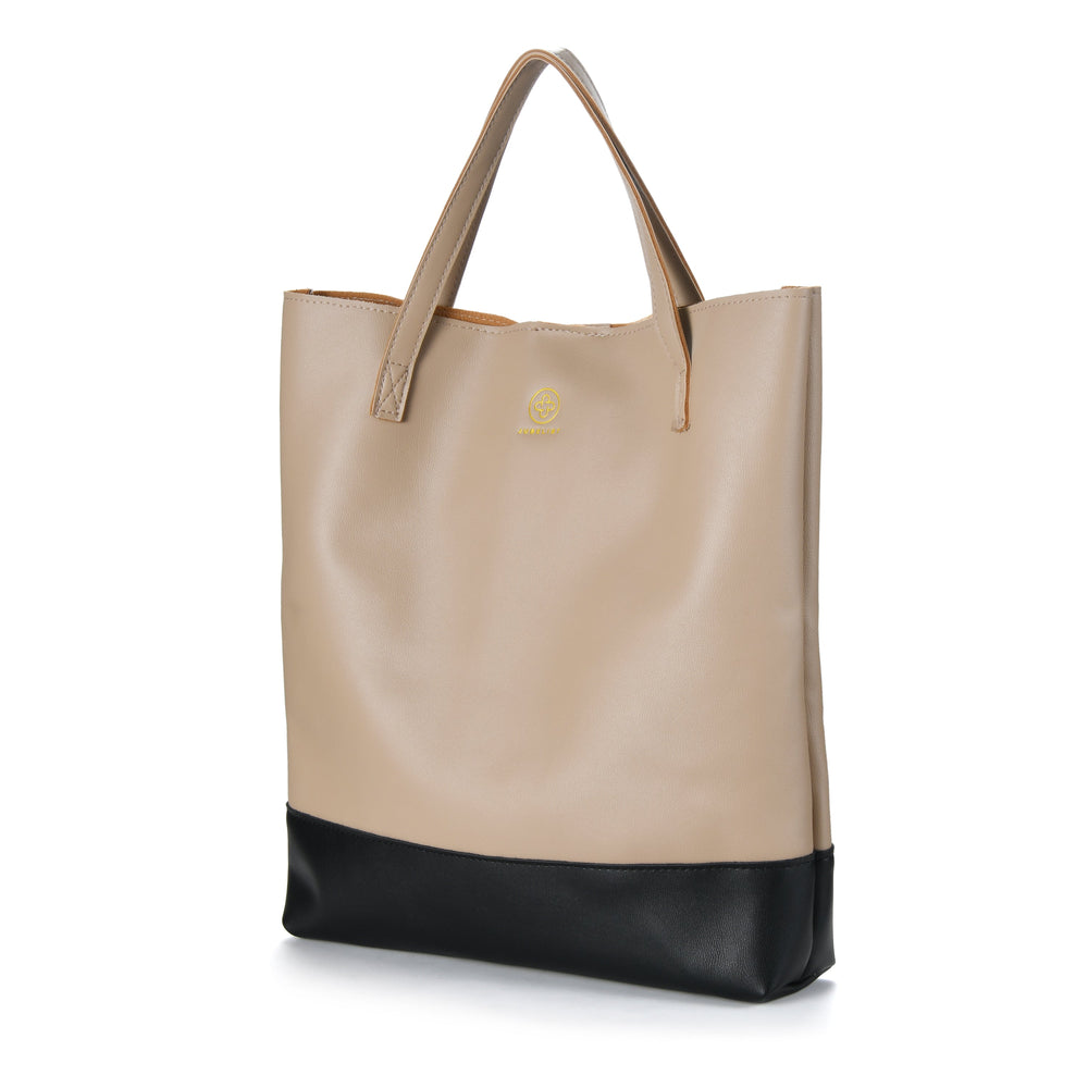 
                  
                    Tote Bag LENI
                  
                